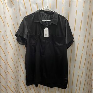 US Trish Satin Patch Button Down - glossy black